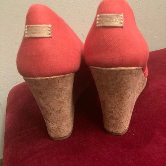 Toms Wedges size 8.5 new - Picture 3 of 6
